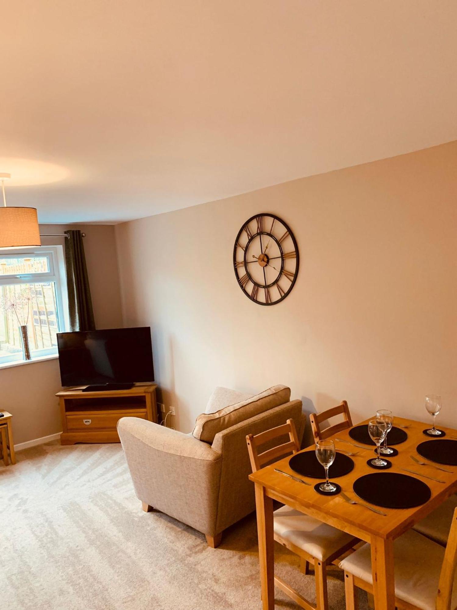 2 Bedroom House Walking Distance To City Centre With Free Parking York Exteriér fotografie